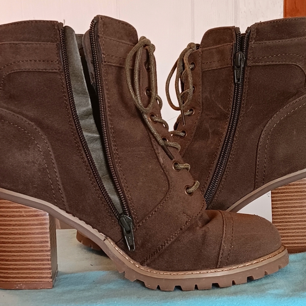 Hippie Laundry Healed Combat Boots Womens sz 8.5